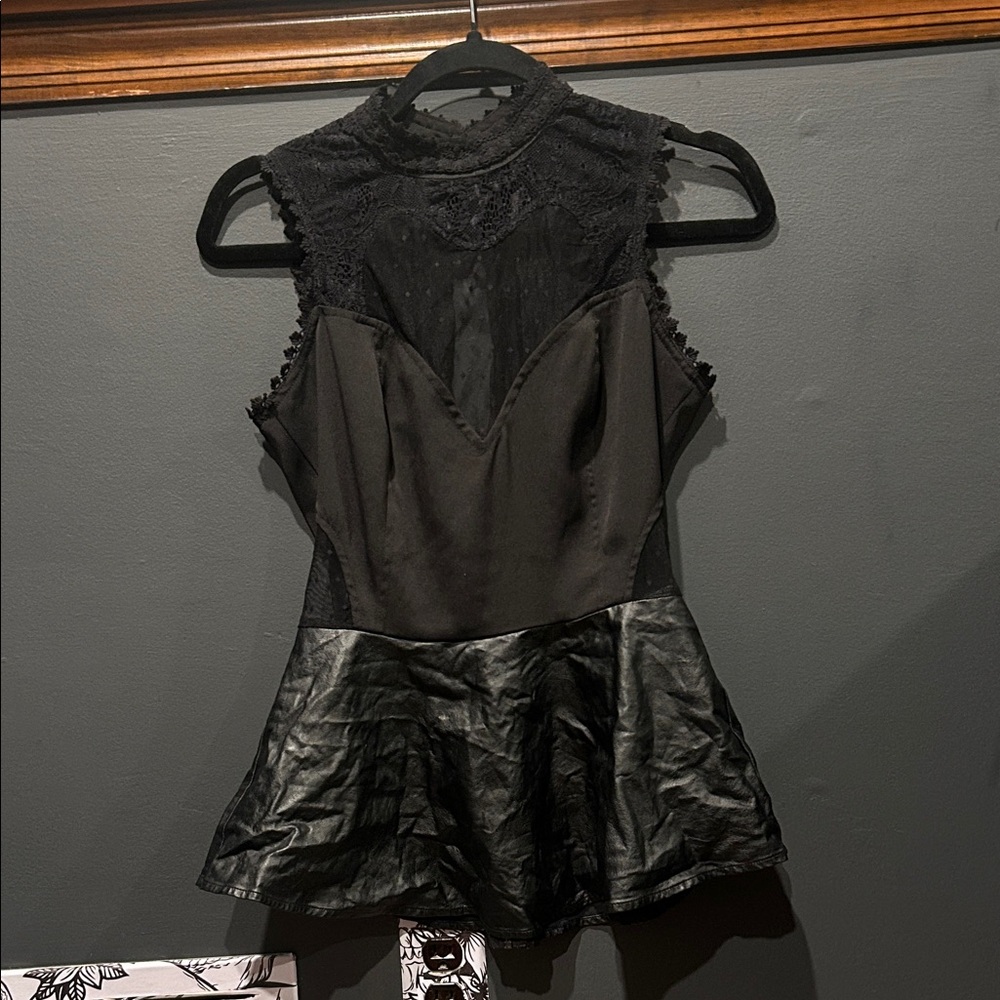 G by Guess Black Sleeveless Blouse